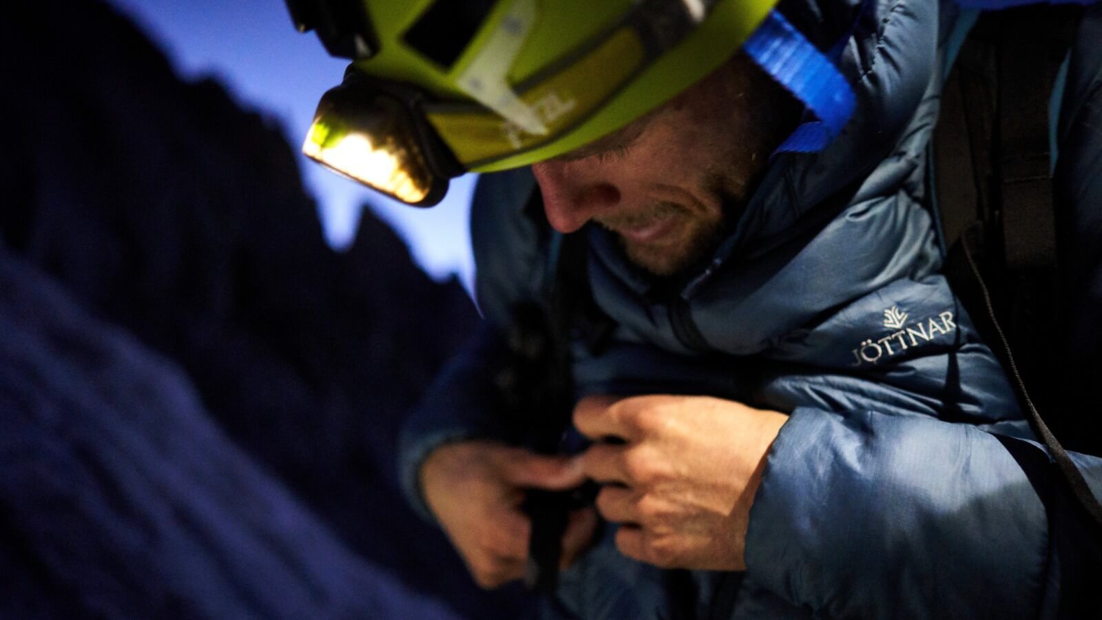 What is down insulation and how does it work? : Jottnar